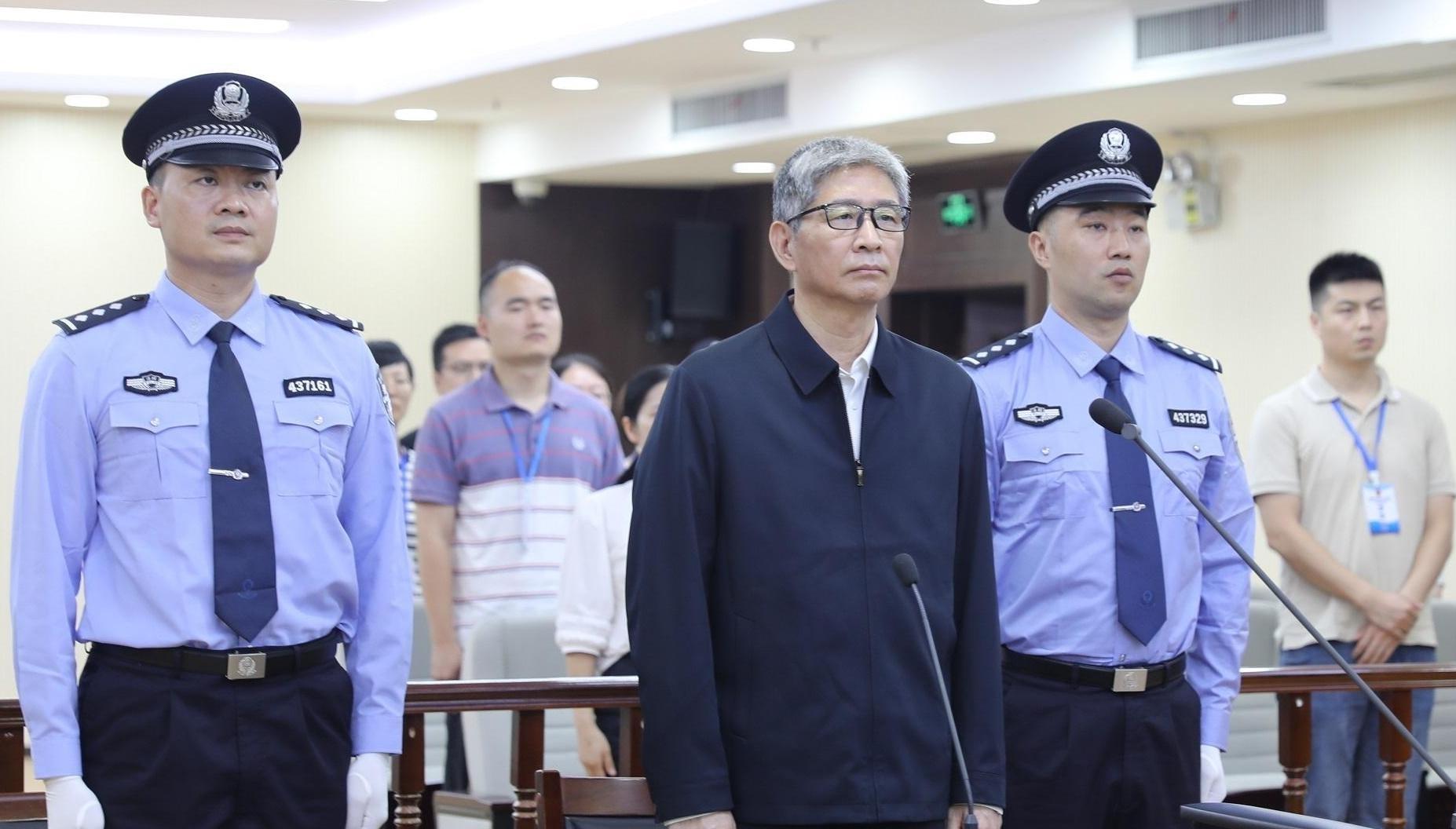 习近平会见孟加拉国总理塔里克