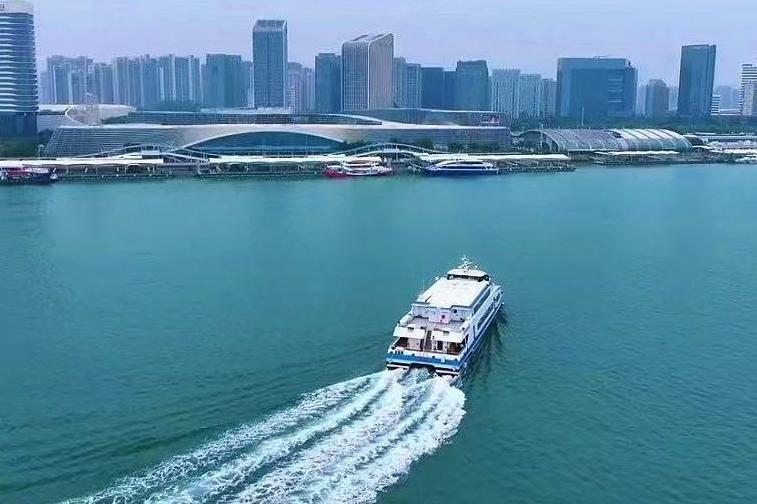 “要永远跟党走，做永远的‘四大队’队员”